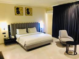 Summerset Hotel